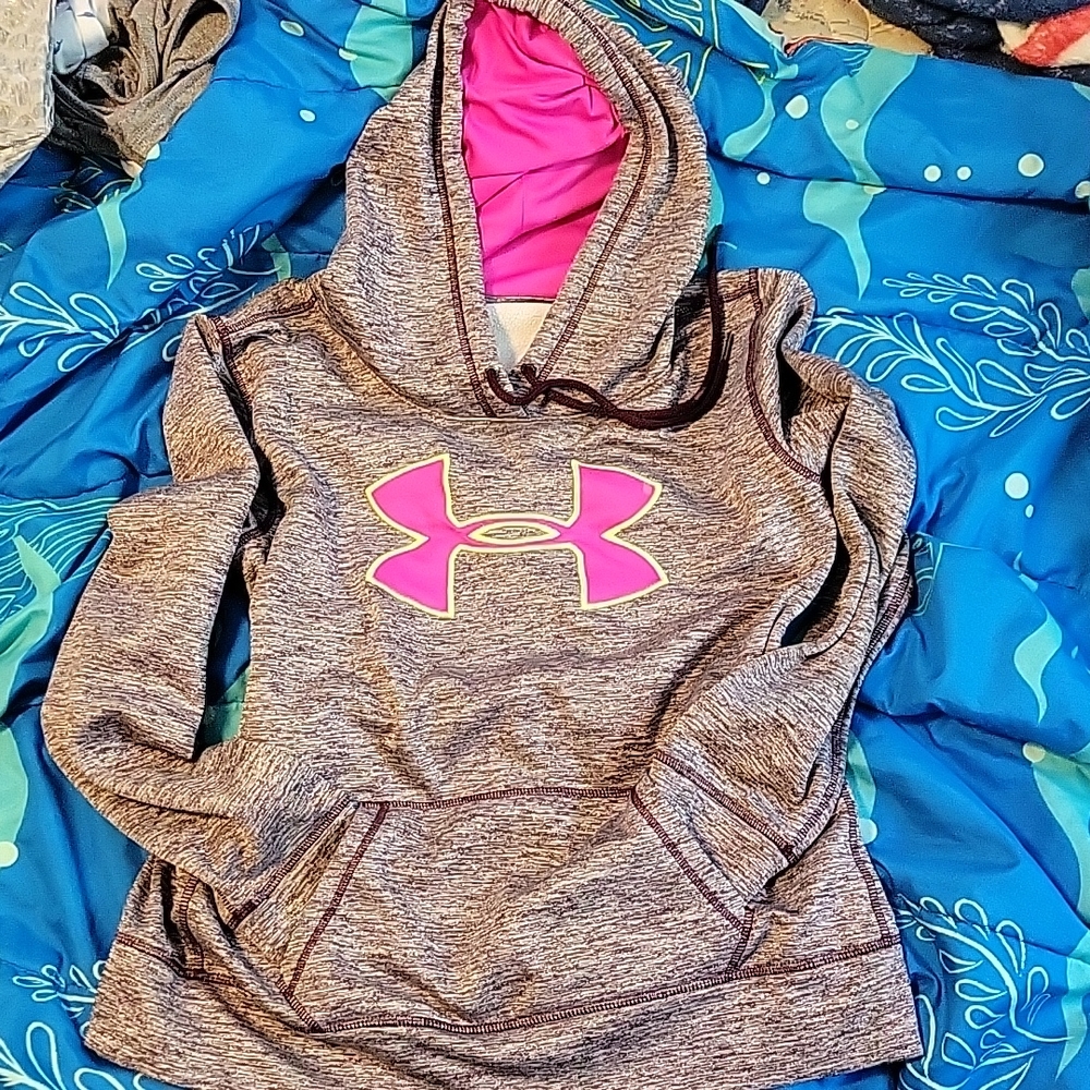 Under Armour Pull Over Hoodie